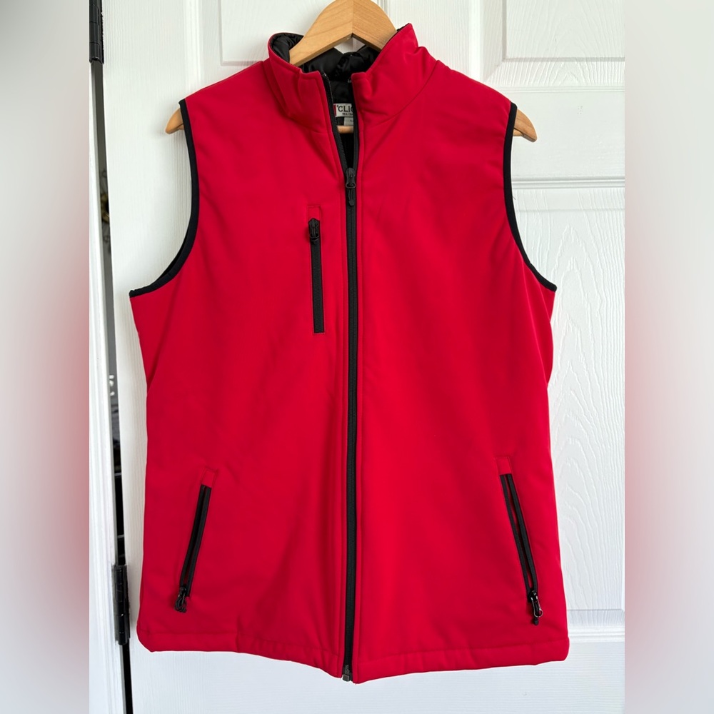 Size large Clique tempo stretch full zip women’s softshell red vest